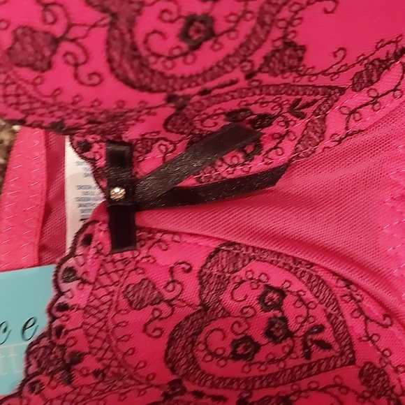 Indulgence Intimate Nightgown - Picture 3 of 12